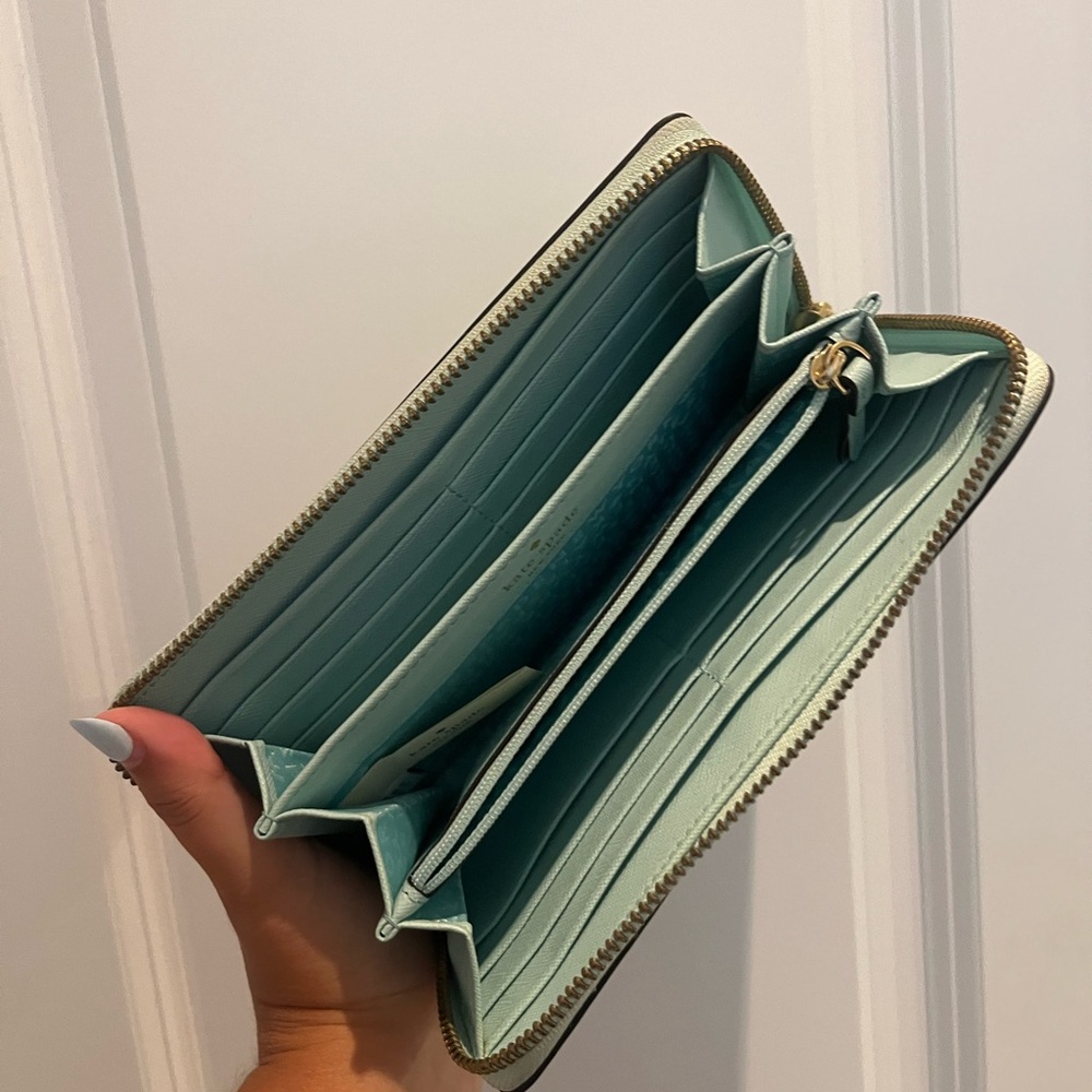 Kate Spade Light Green Wallet - Picture 4 of 4